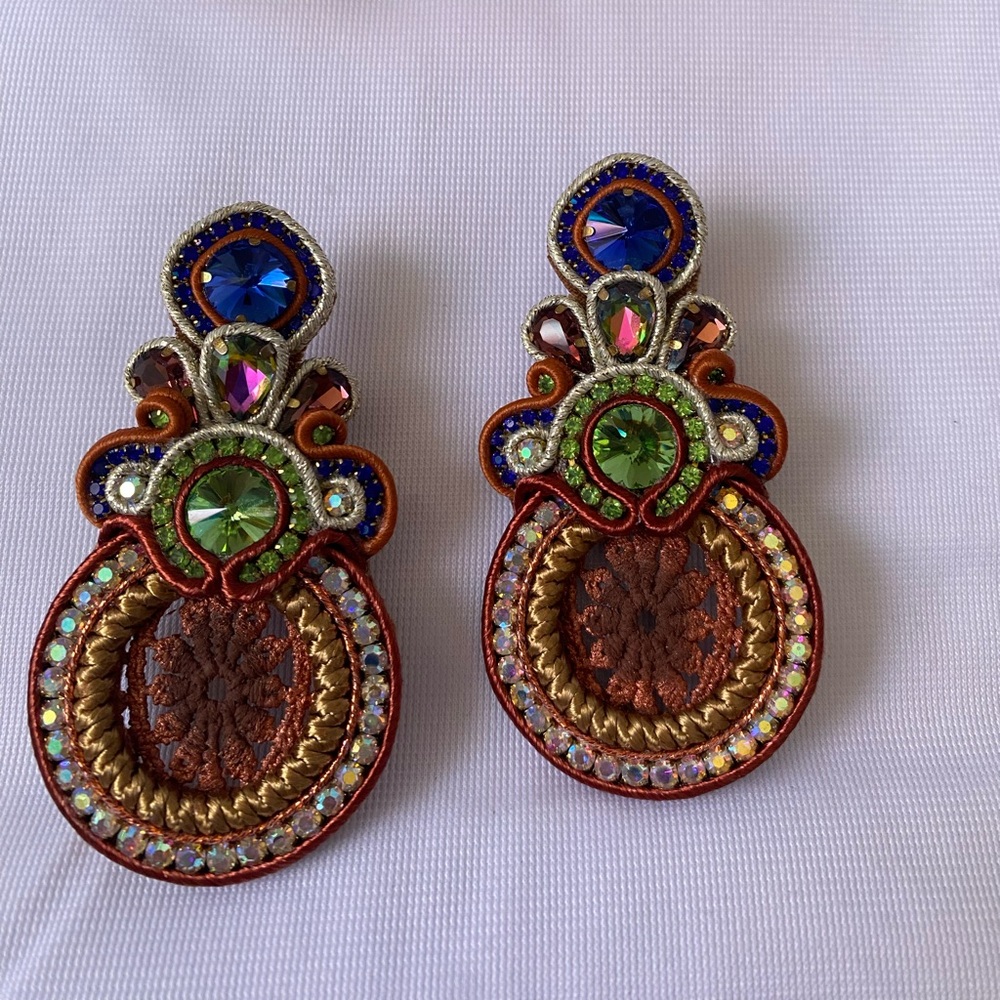 Elegant Multicolor Statement Earrings - image 3